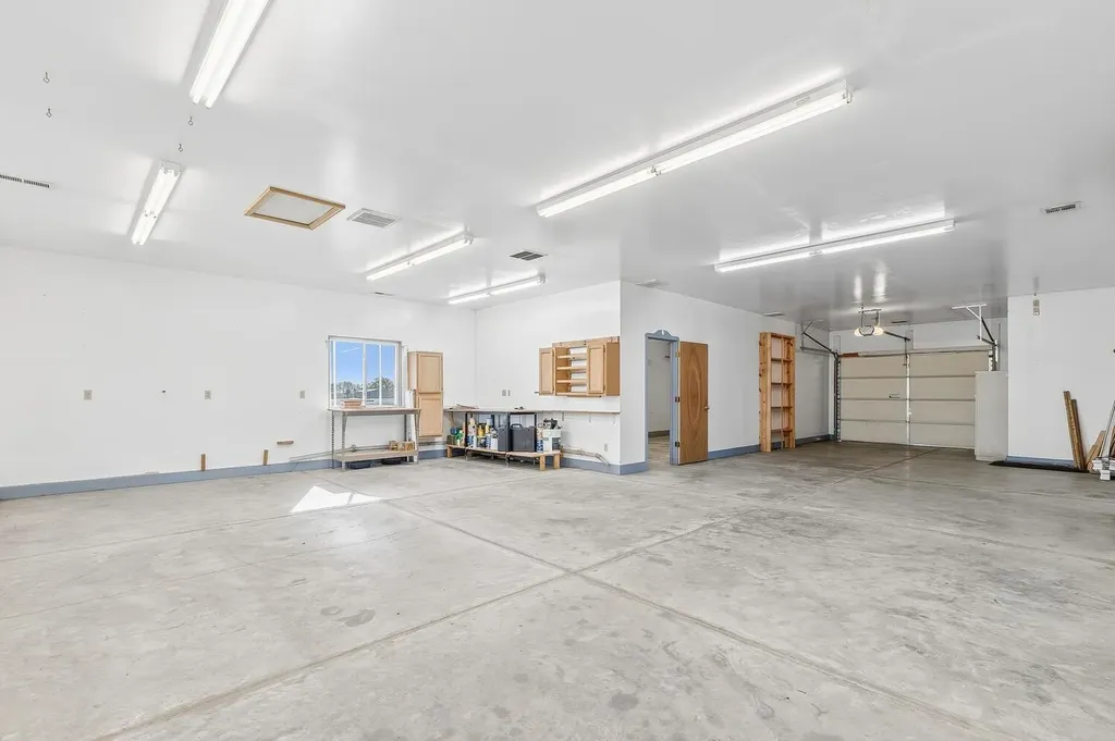 2416 W 111th Street S Peck KS 67120