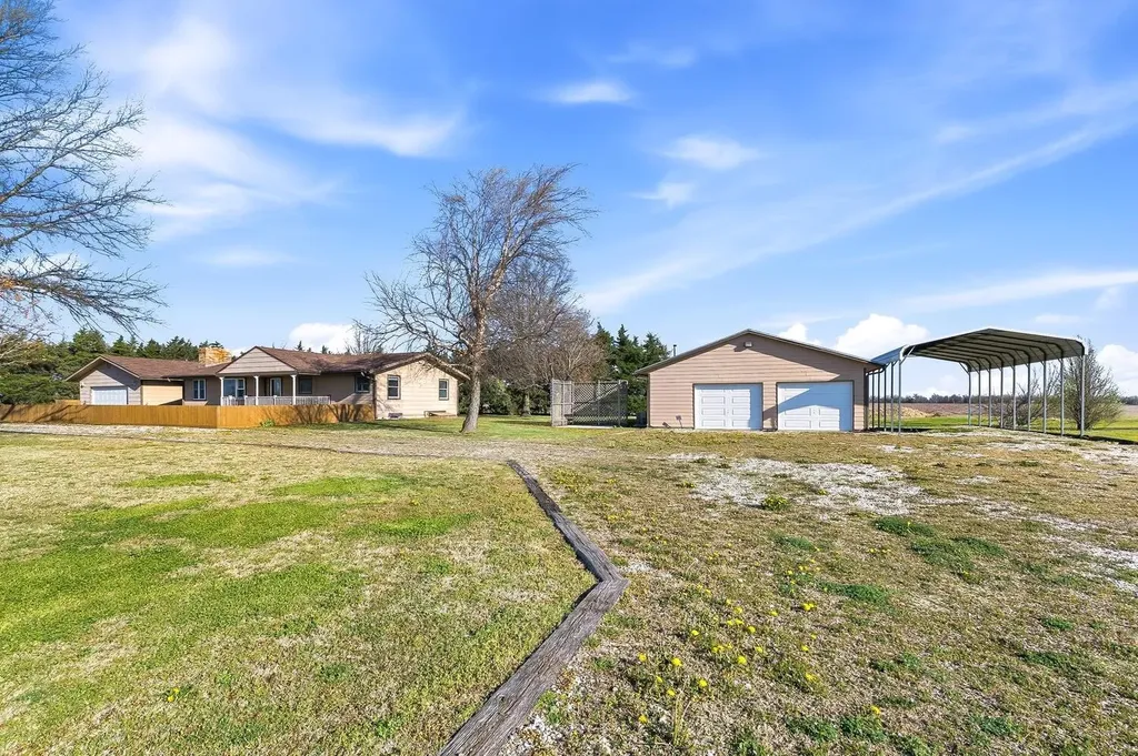2416 W 111th Street S Peck KS 67120