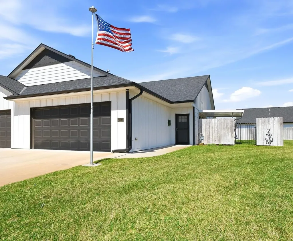 3418 W Angel Street Wichita KS 67217
