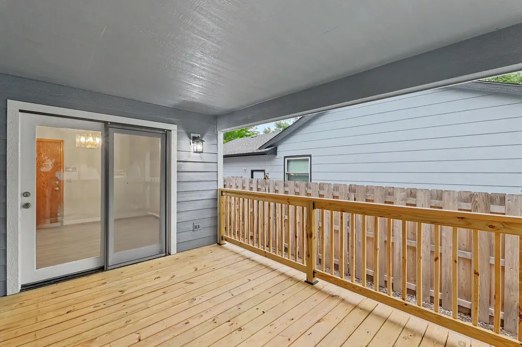 10825 W Rolling Hills Wichita KS 67212