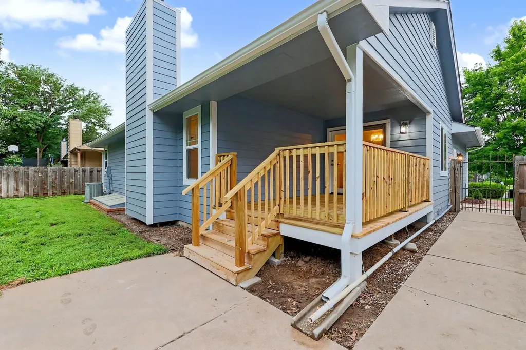 10825 W Rolling Hills Wichita KS 67212