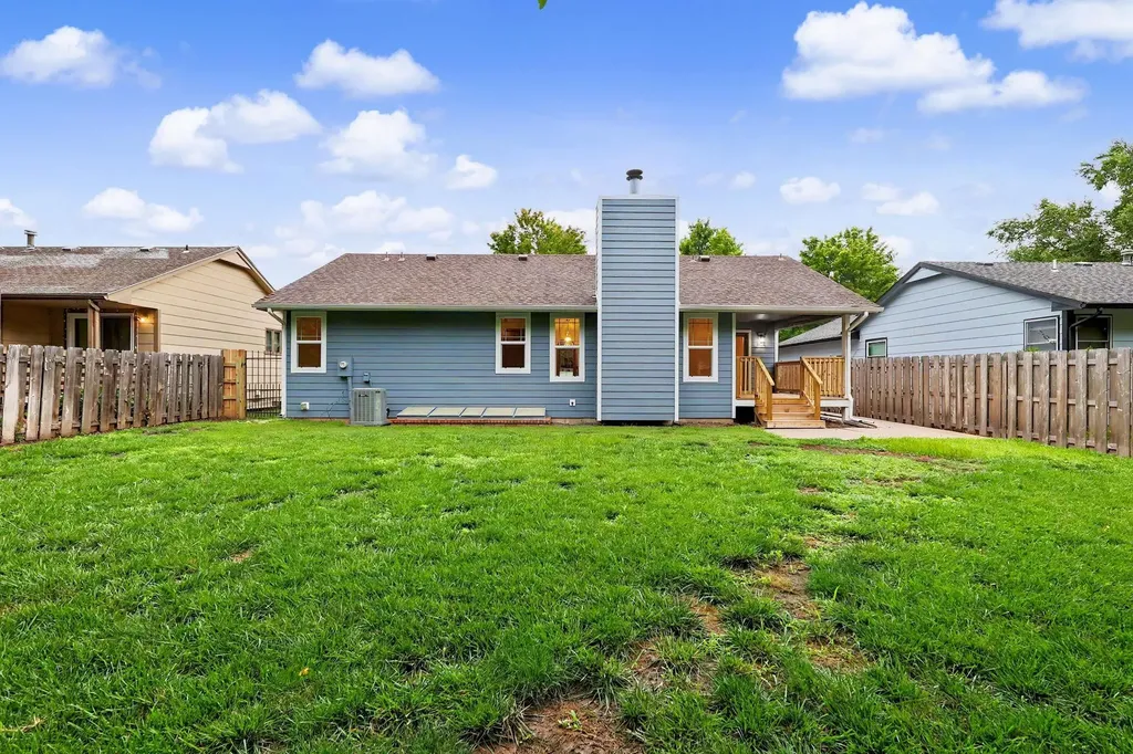 10825 W Rolling Hills Wichita KS 67212