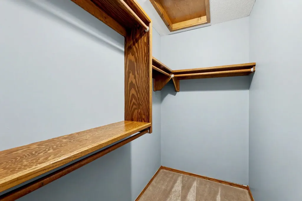 10825 W Rolling Hills Wichita KS 67212