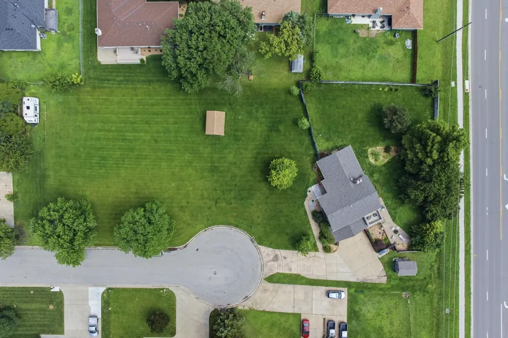 114 W Pine View Drive Andover KS 67002
