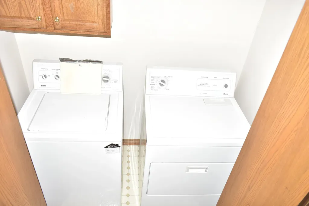 2409 N Parkridge Wichita KS 67205-2026
