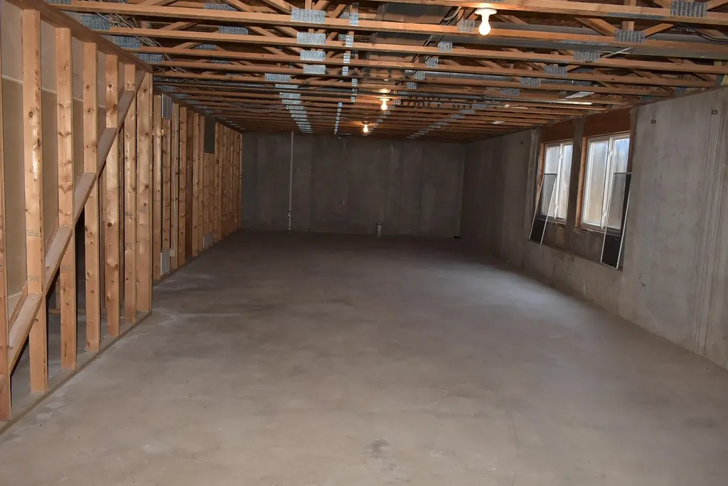 2409 N Parkridge Wichita KS 67205-2026