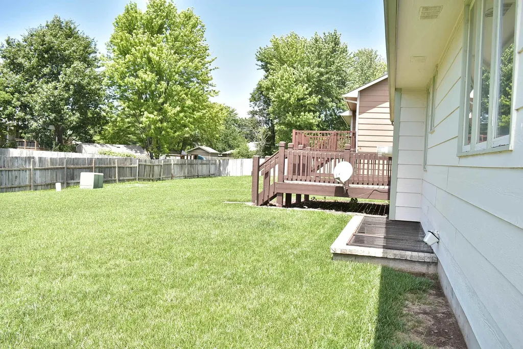 2409 N Parkridge Wichita KS 67205-2026