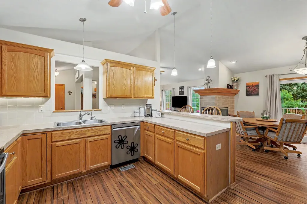 2545 S Denene Street Wichita KS 67215