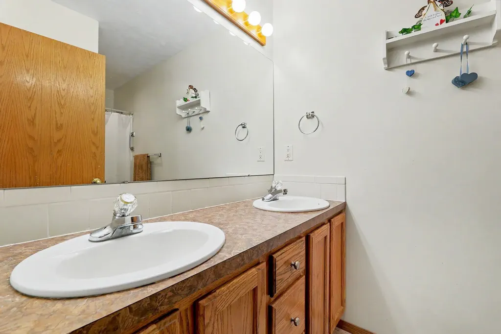 2545 S Denene Street Wichita KS 67215