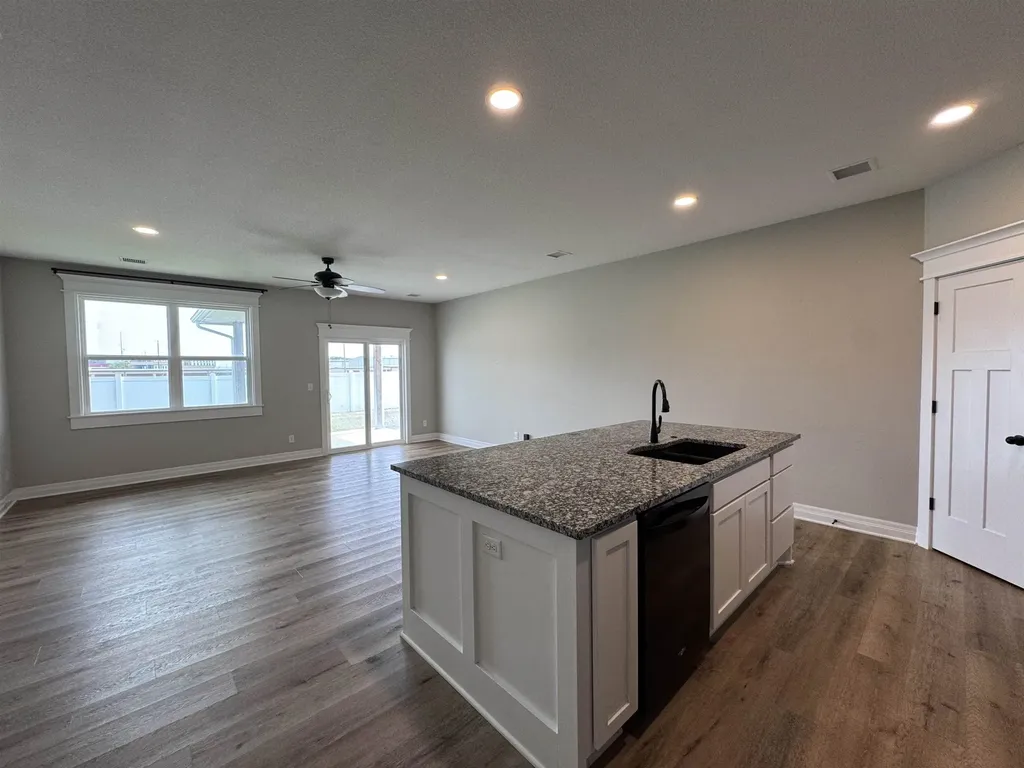 868 N Cloverleaf Goddard KS 67052