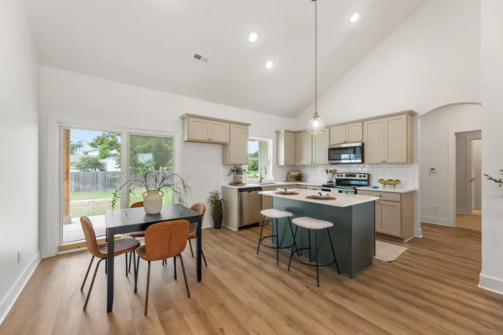 4328 N Sunny Court Wichita KS 67205