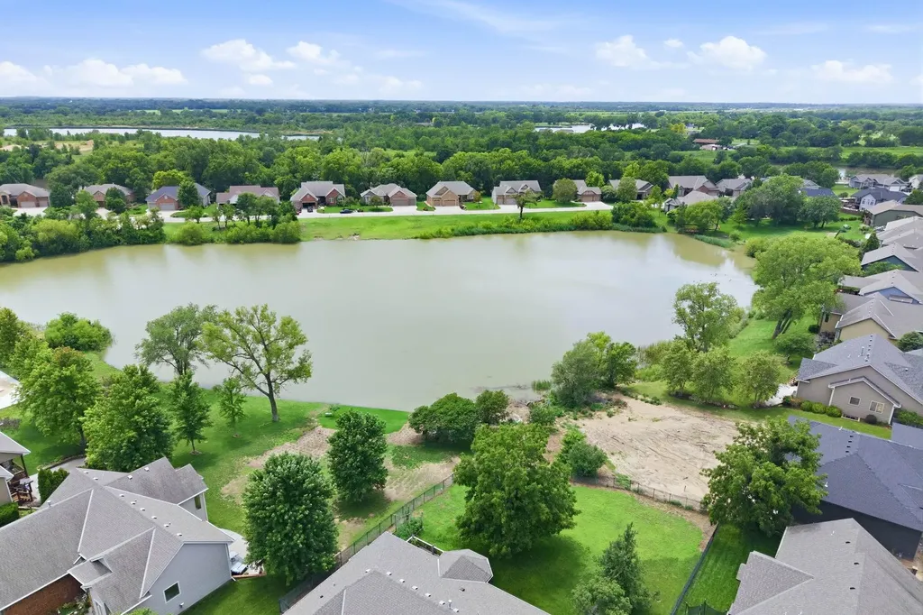 6410 S Jade Court Derby KS 67037