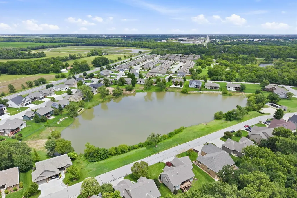 6410 S Jade Court Derby KS 67037