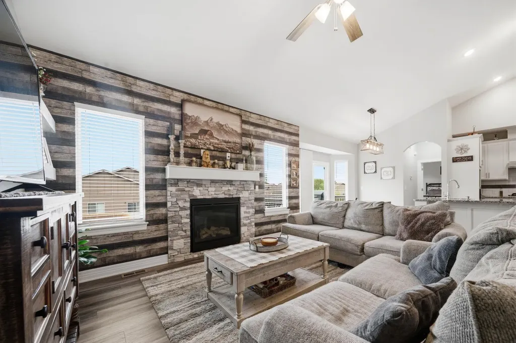 6410 S Jade Court Derby KS 67037