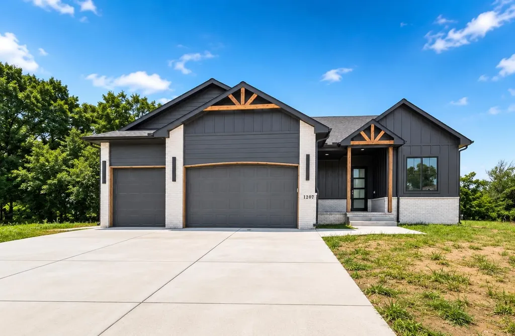 1207 E Maywood Court Wichita KS 67216