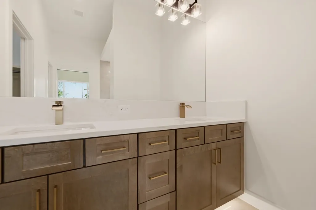 1207 E Maywood Court Wichita KS 67216