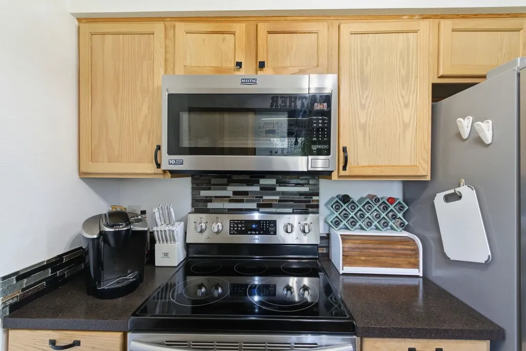 5328 S Oak Avenue Wichita KS 67217