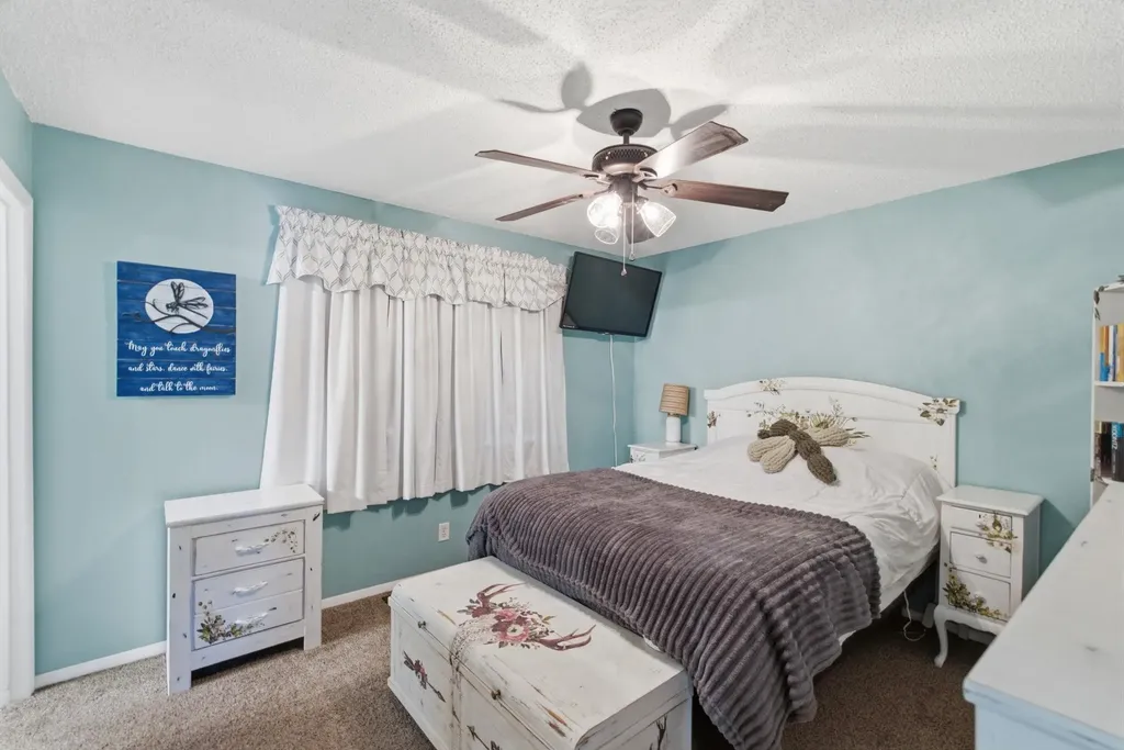 5328 S Oak Avenue Wichita KS 67217