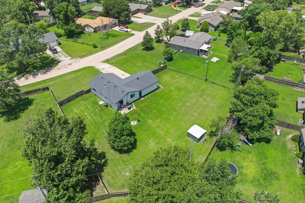 5328 S Oak Avenue Wichita KS 67217