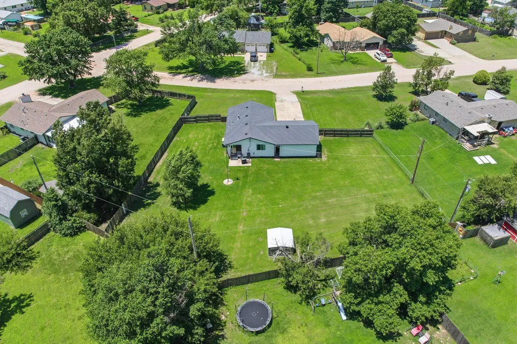 5328 S Oak Avenue Wichita KS 67217