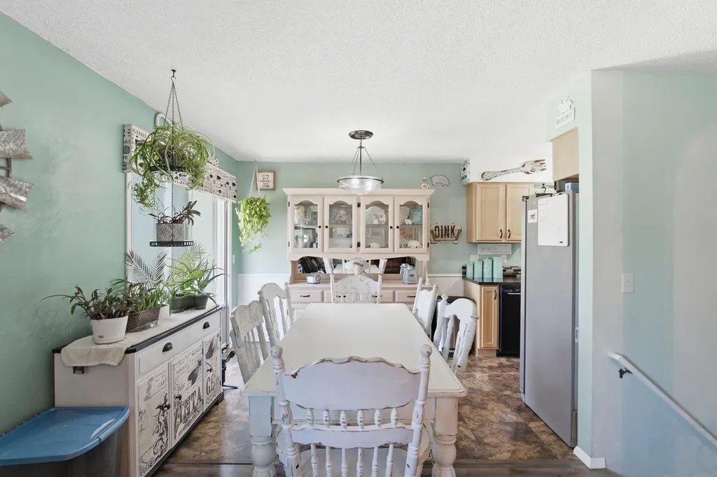5328 S Oak Avenue Wichita KS 67217
