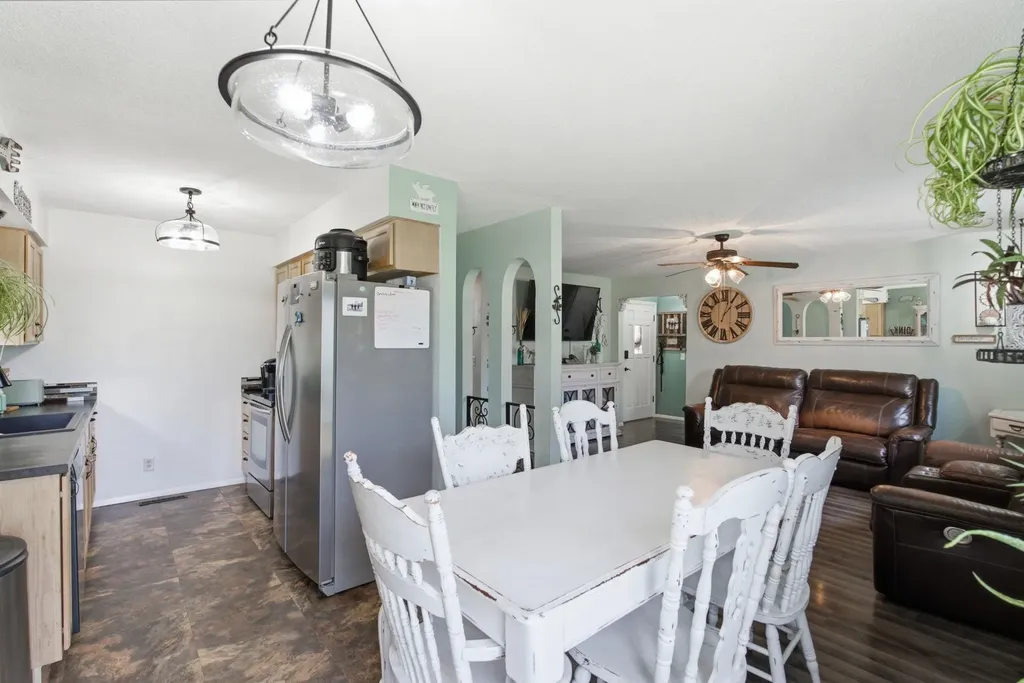 5328 S Oak Avenue Wichita KS 67217