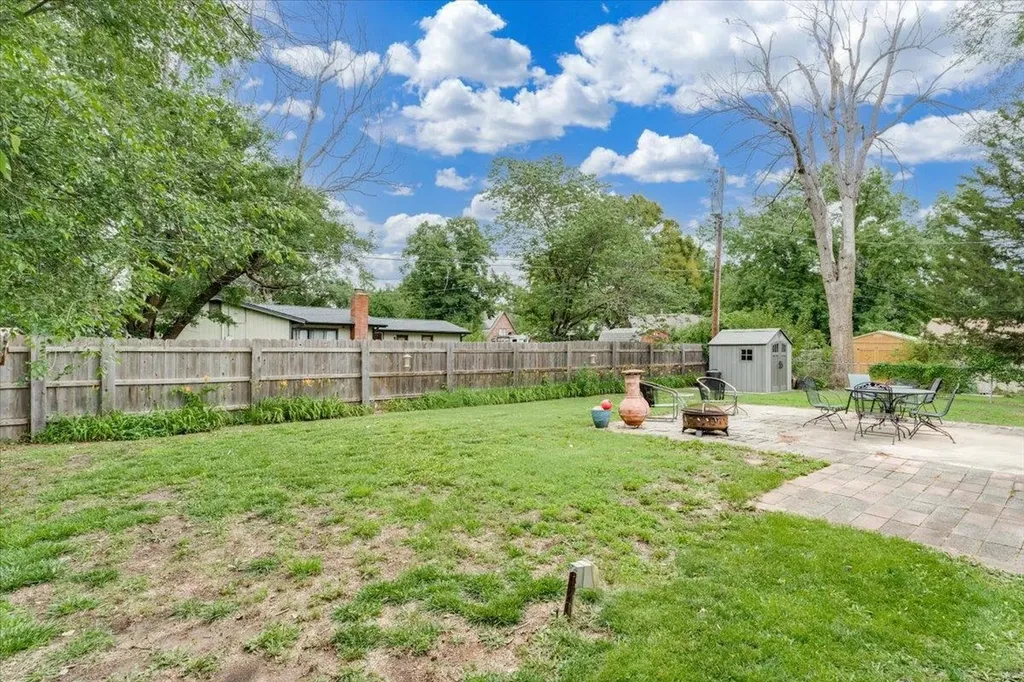 10110 W 9th Street N Wichita KS 67212