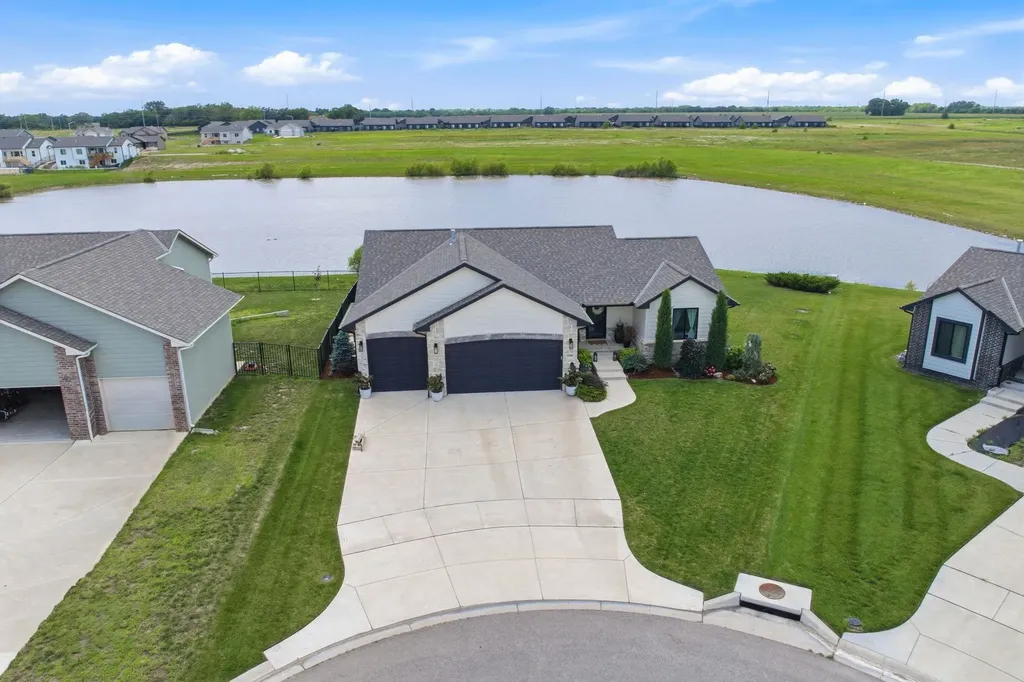 13038 W Blake Court Wichita KS 67235-4115