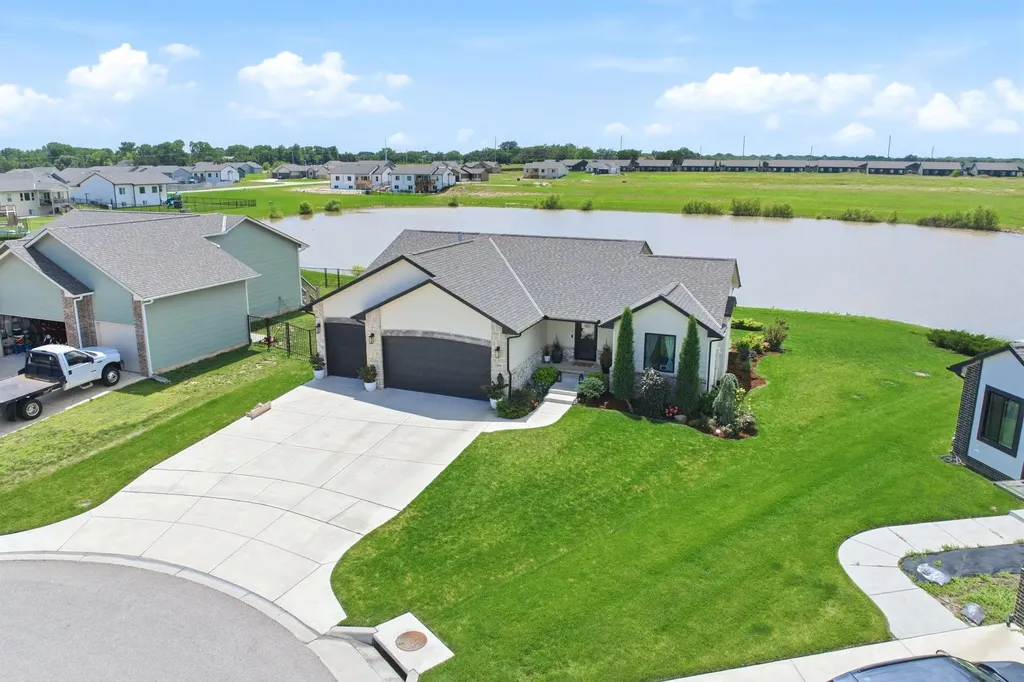 13038 W Blake Court Wichita KS 67235-4115