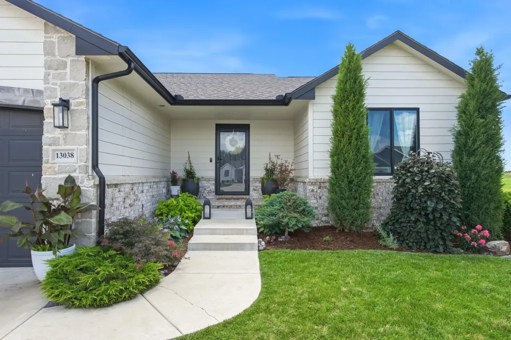 13038 W Blake Court Wichita KS 67235-4115