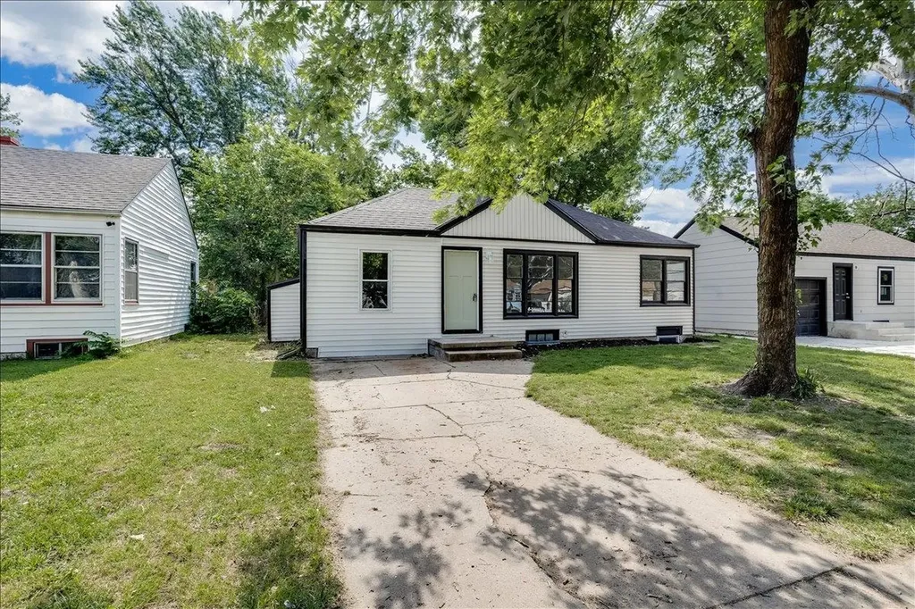 2342 S Mosley Avenue Wichita KS 67211