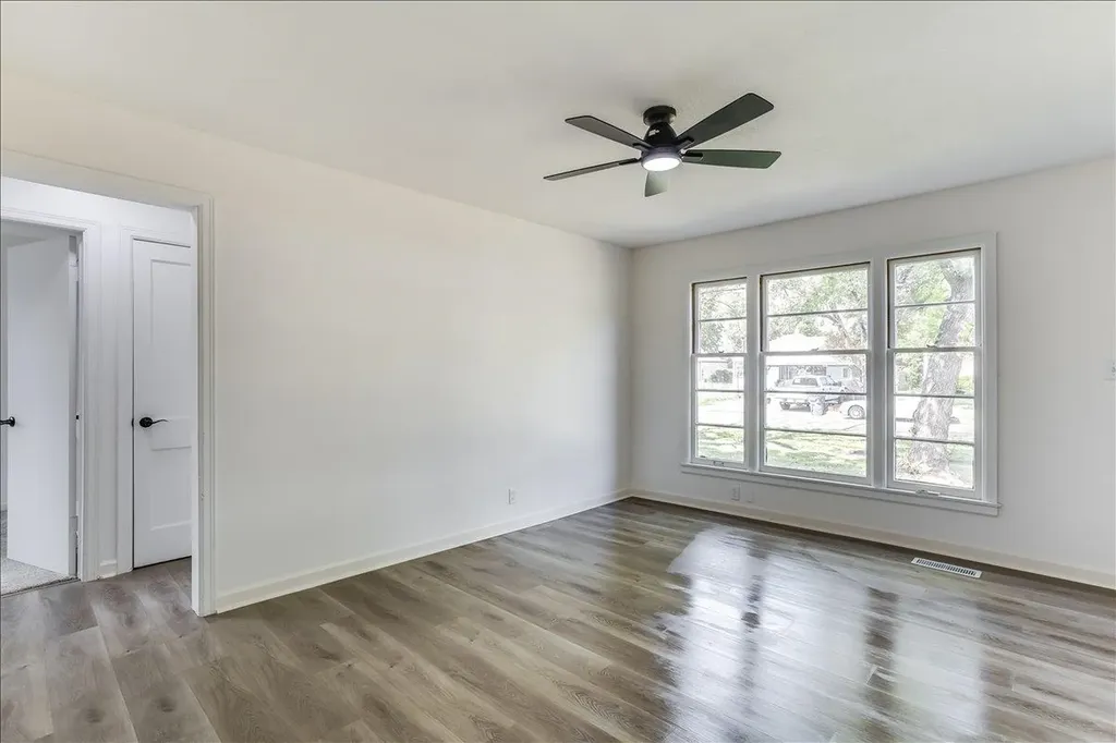 2342 S Mosley Avenue Wichita KS 67211