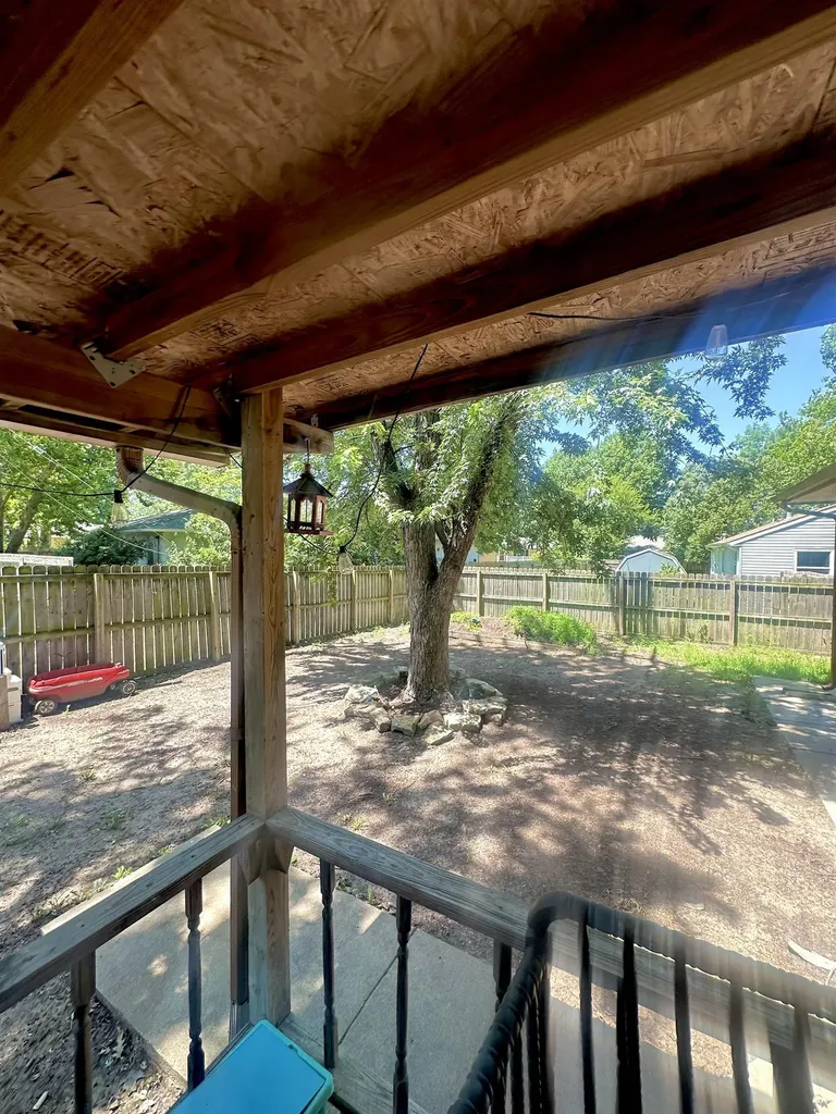 1321 W 9th Street Newton KS 67114-1619