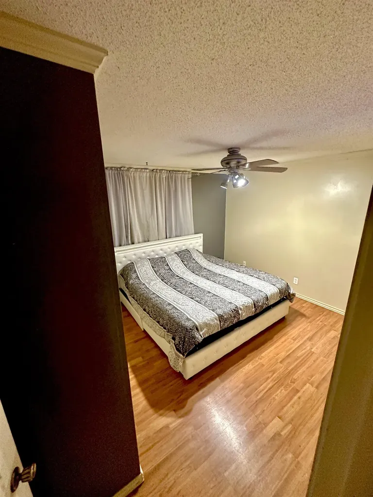 1321 W 9th Street Newton KS 67114-1619