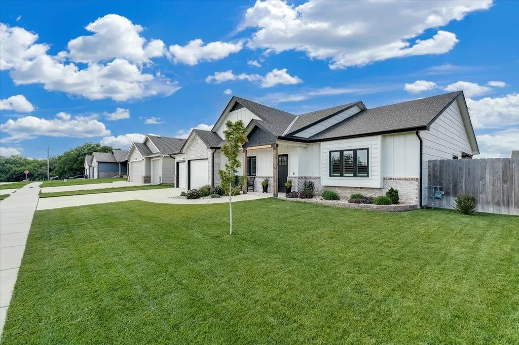 5414 W 46th Street S Wichita KS 67215