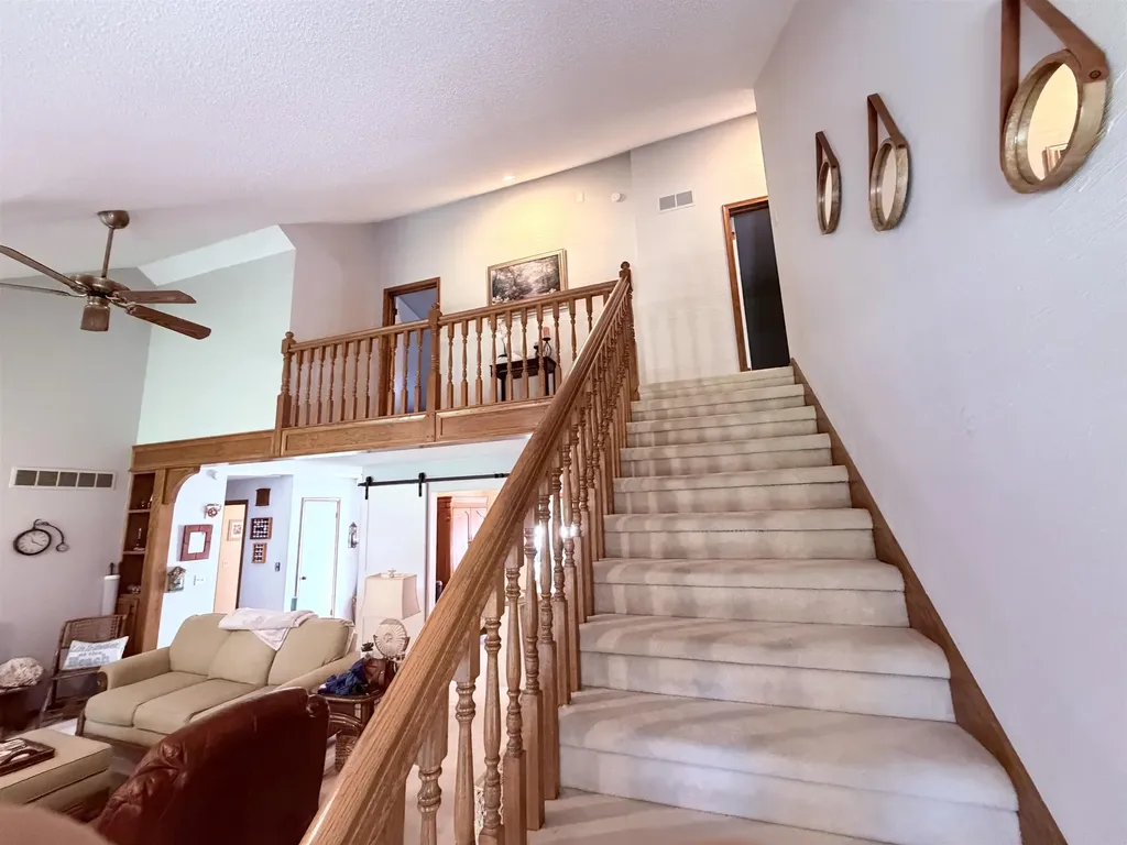 4610 N Farmstead Court Bel Aire KS 67220