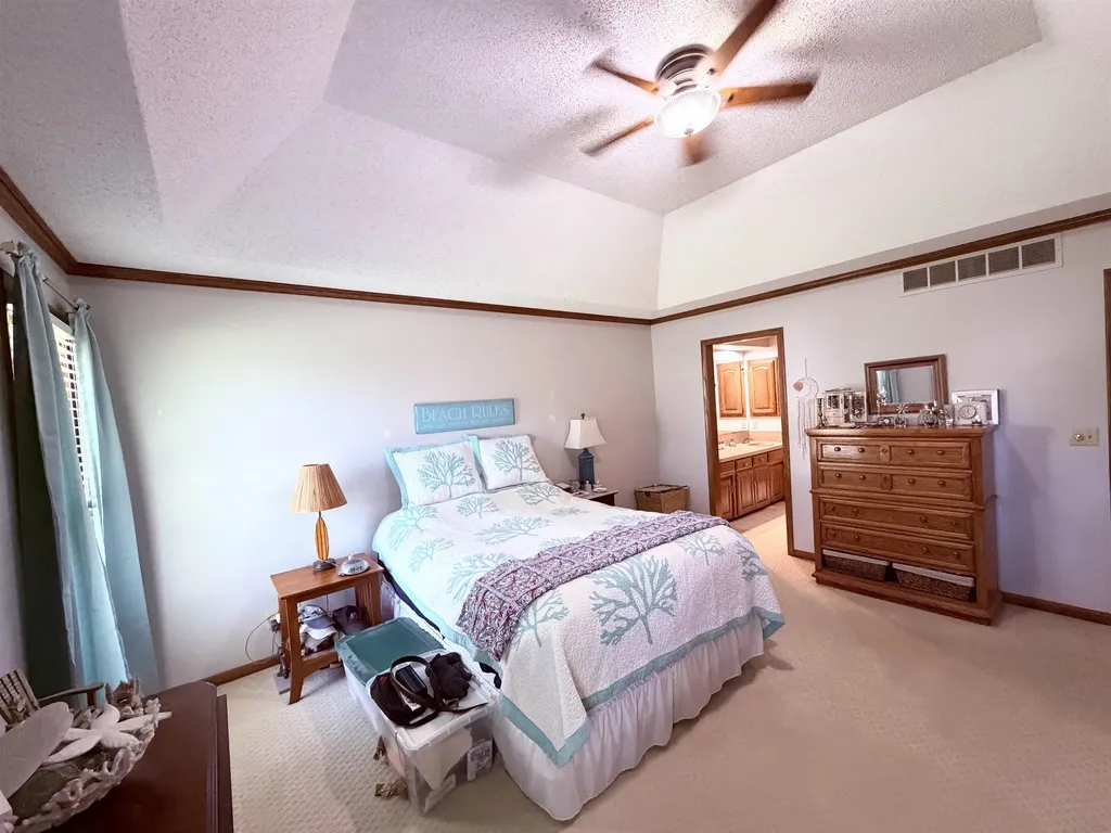 4610 N Farmstead Court Bel Aire KS 67220