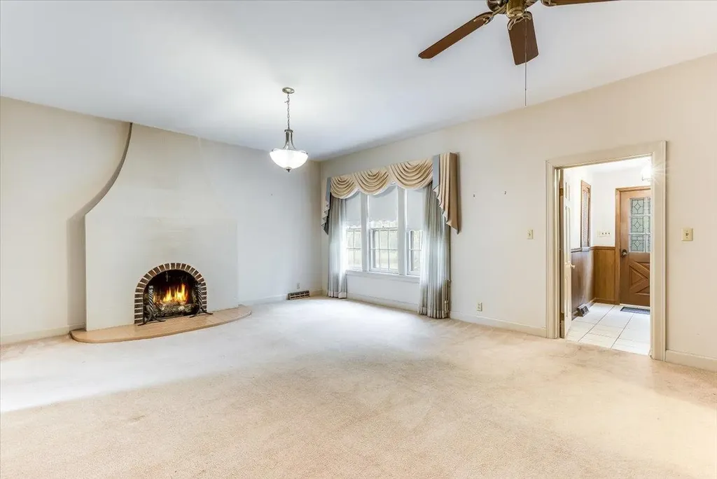 525 W 10th Street Newton KS 67214
