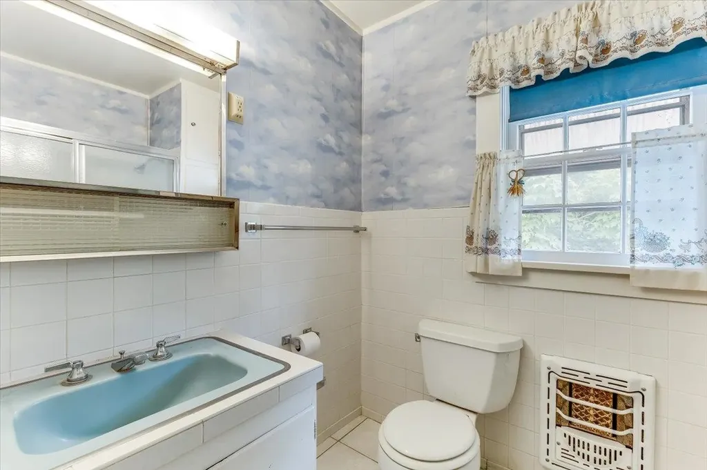 525 W 10th Street Newton KS 67214