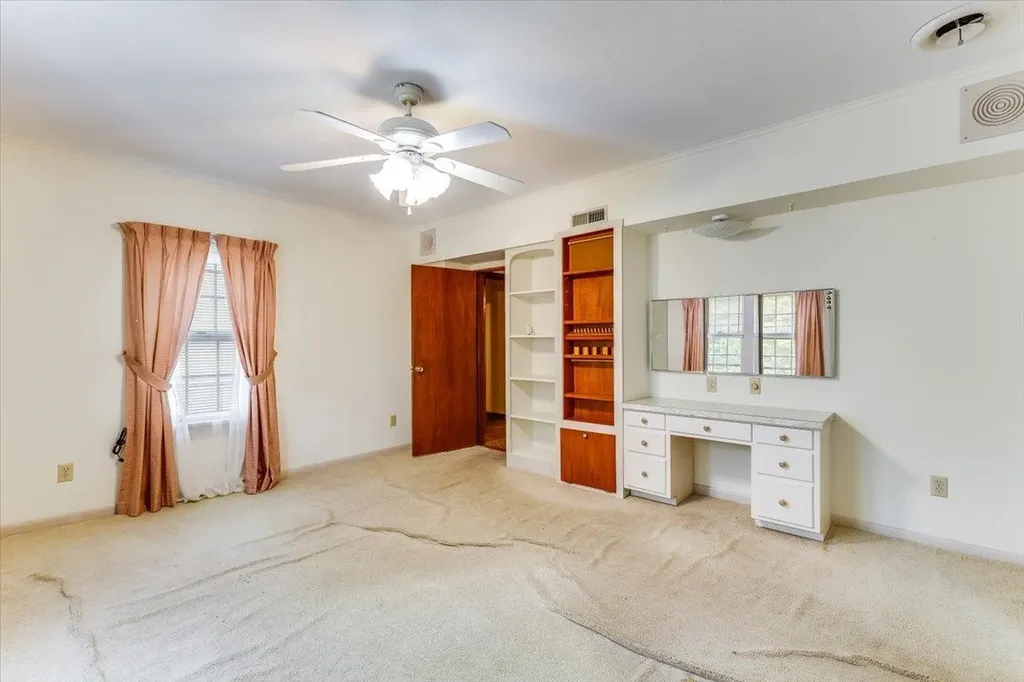 525 W 10th Street Newton KS 67214