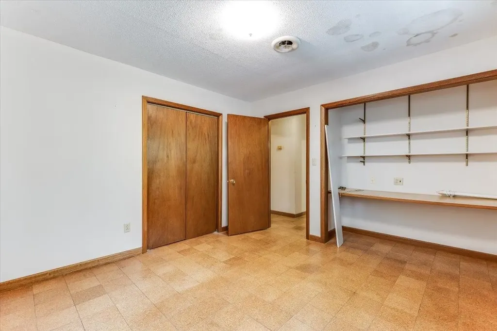 525 W 10th Street Newton KS 67214