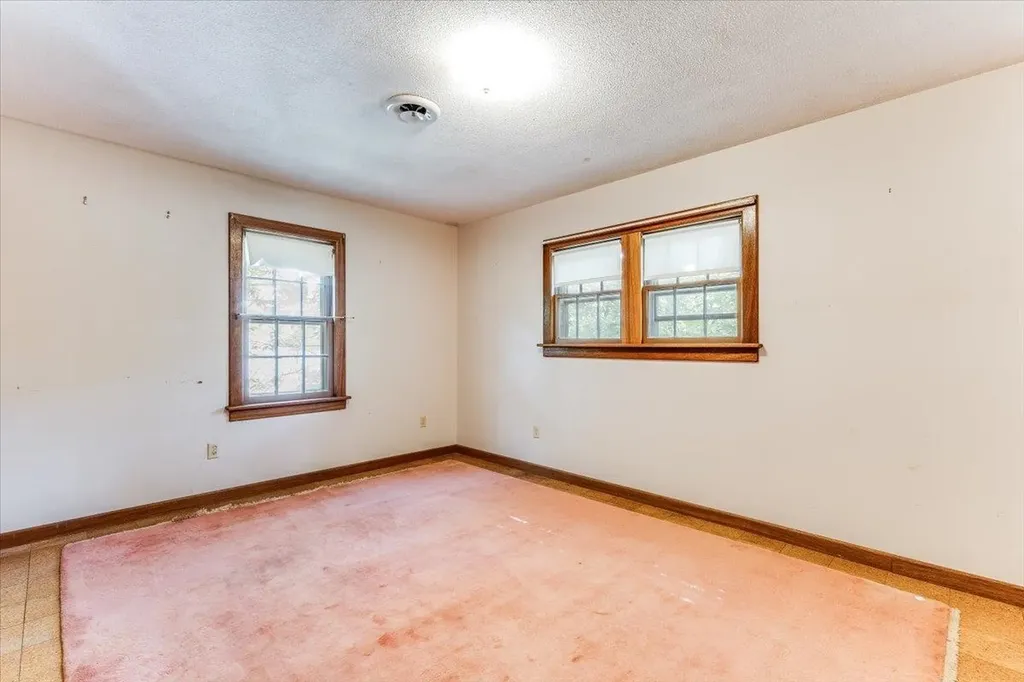 525 W 10th Street Newton KS 67214