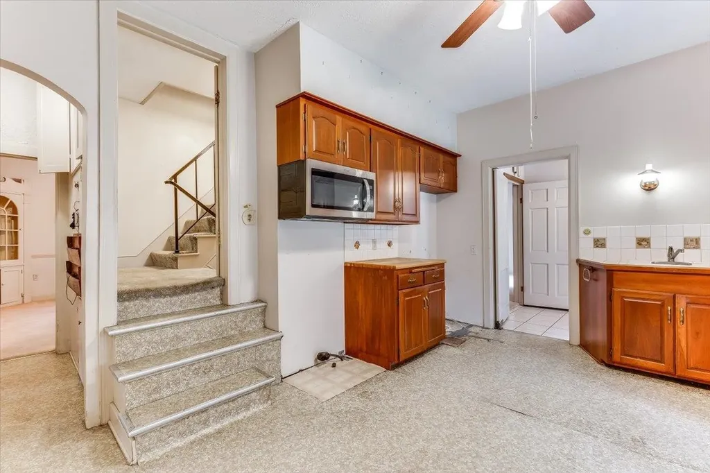 525 W 10th Street Newton KS 67214