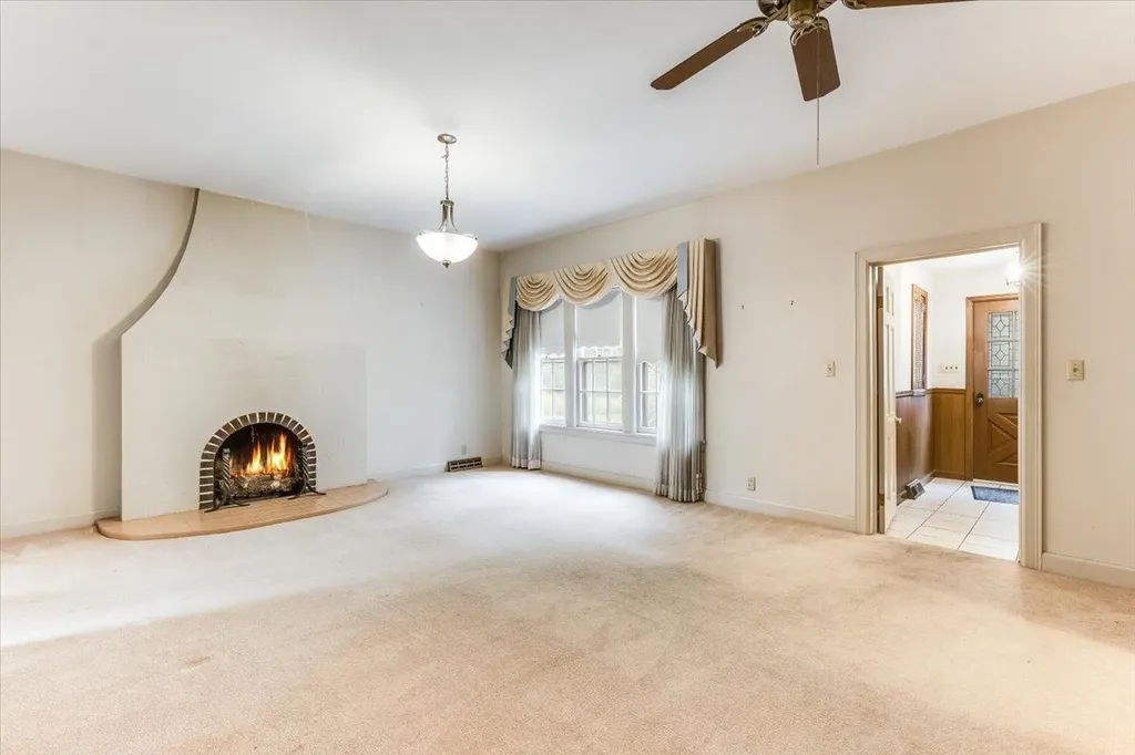 525 W 10th Street Newton KS 67214