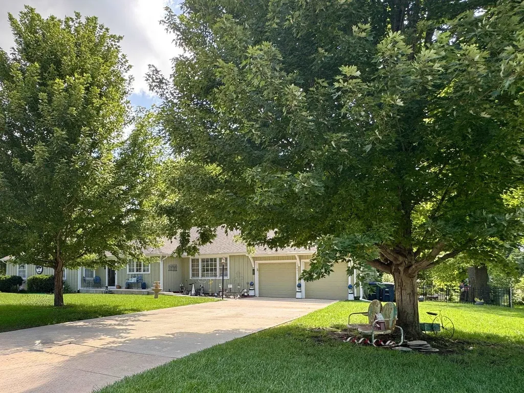 1651 Pennsylvania El Dorado KS 67042