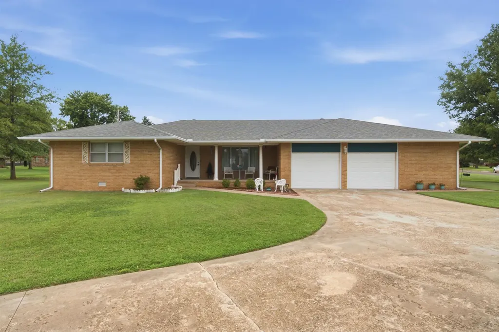 303 N Boyd Street Caldwell KS 67022