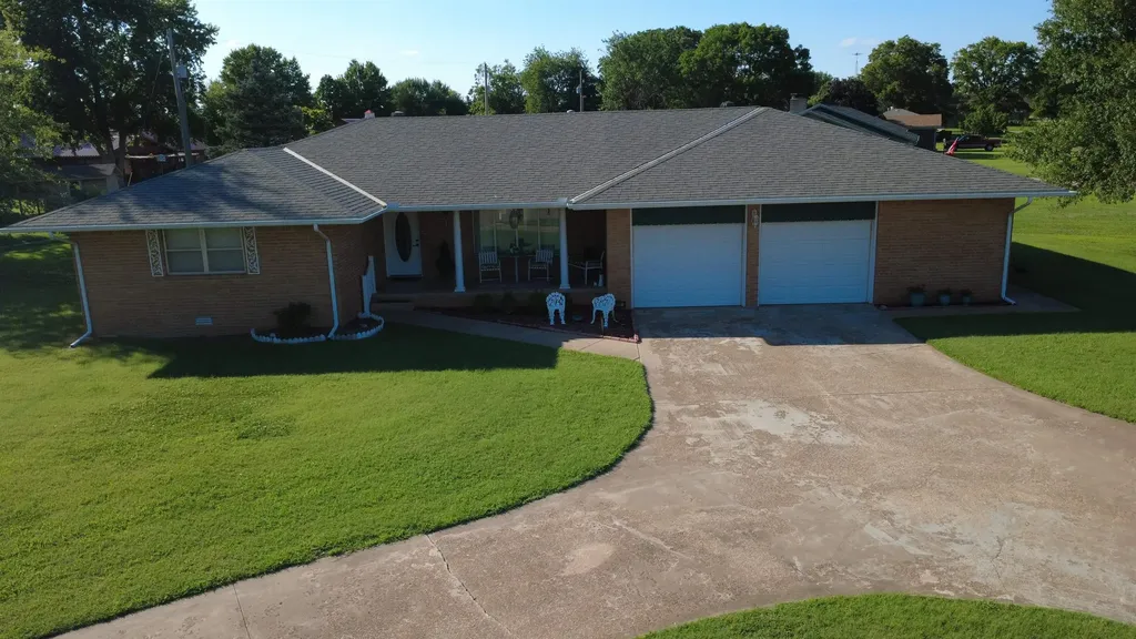 303 N Boyd Street Caldwell KS 67022