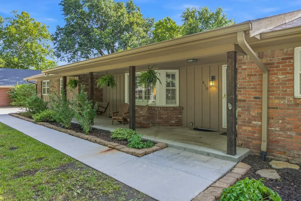 610 N Rutland Wichita KS 67206