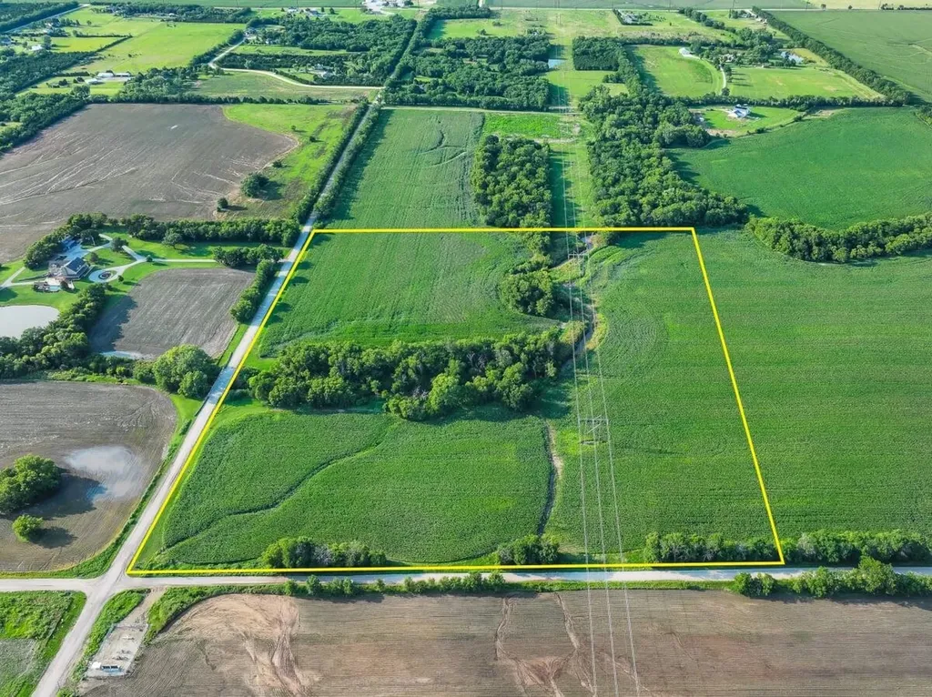 000 SW County Line Road Benton KS 67017
