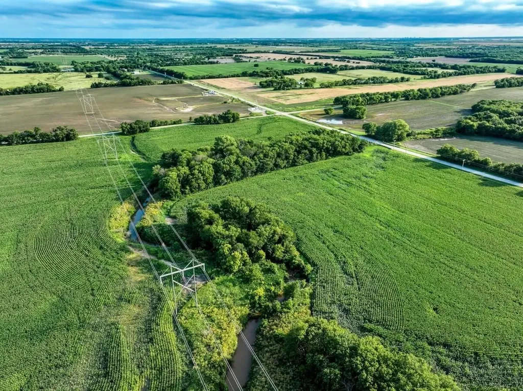 000 SW County Line Road Benton KS 67017